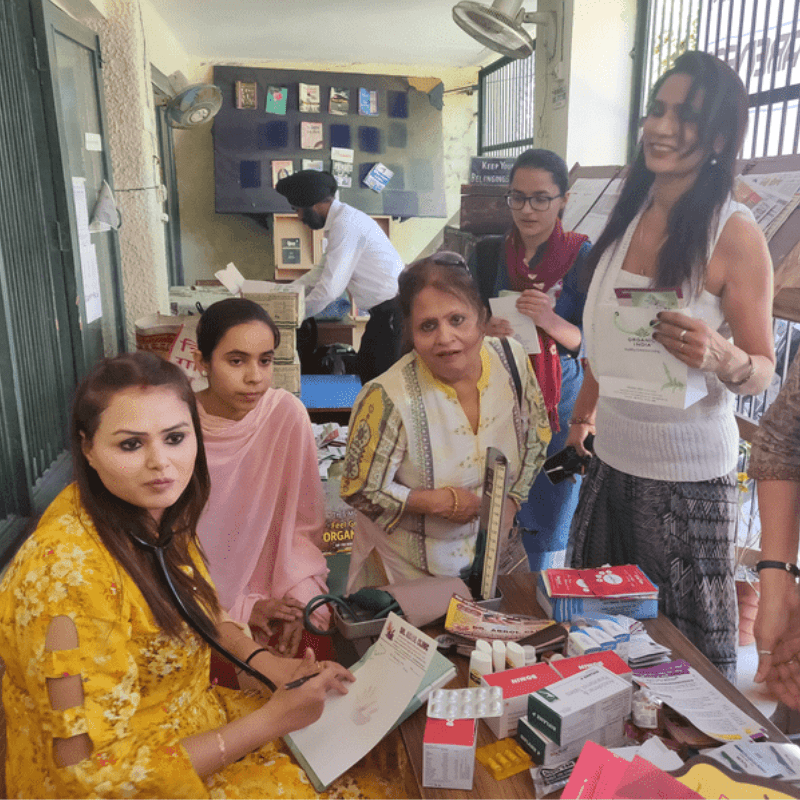 Free community health checkup camp conducted by Dr. Amita Abrol's team